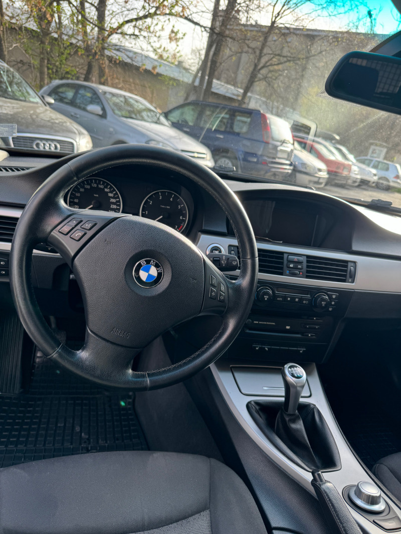 BMW 320, снимка 9 - Автомобили и джипове - 44993241