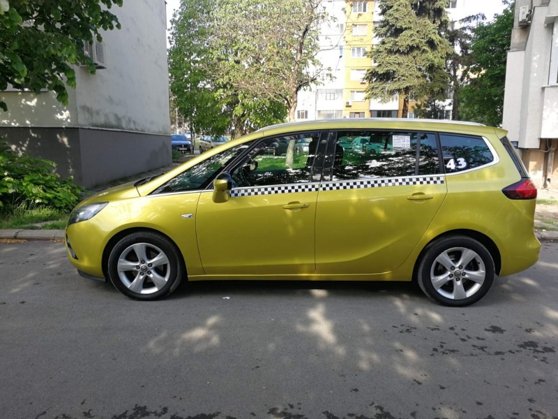 Opel Zafira 1.6i metan, снимка 2 - Автомобили и джипове - 46406994