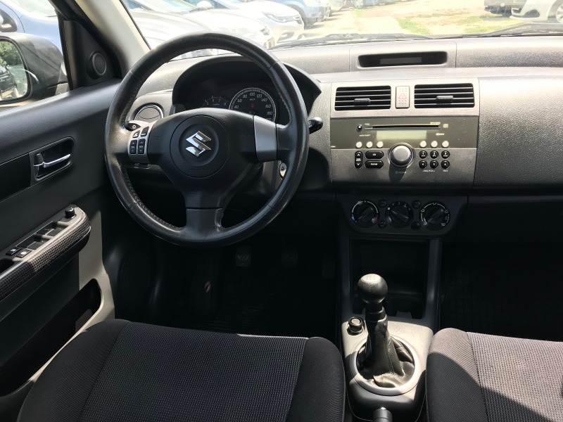 Suzuki Swift 1.3i-93кс.-бензин, снимка 14 - Автомобили и джипове - 46565528