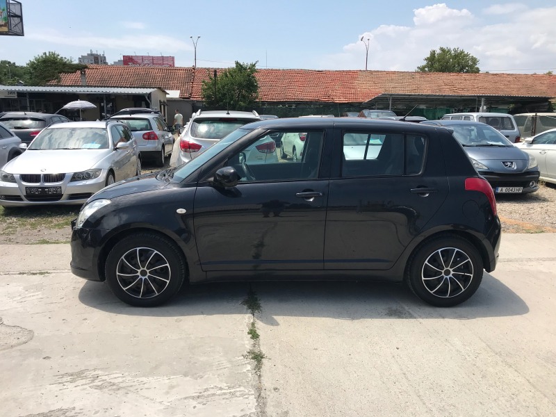 Suzuki Swift 1.3i-93кс.-бензин, снимка 8 - Автомобили и джипове - 46565528