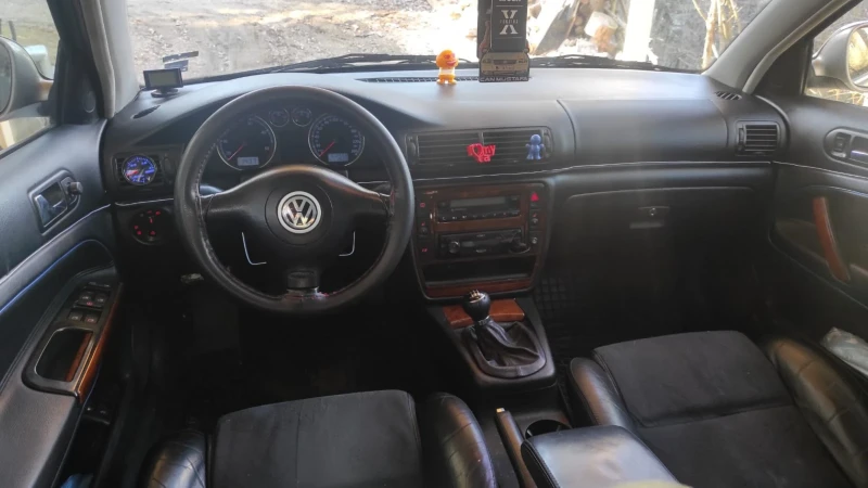 VW Passat 1.9tdi 131ps, снимка 3 - Автомобили и джипове - 48477611