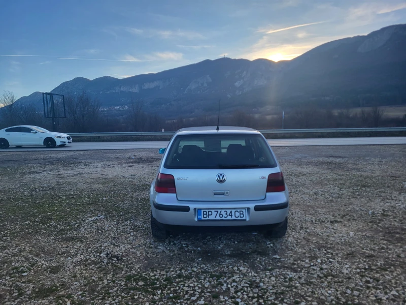 VW Golf 1.9TDi, снимка 4 - Автомобили и джипове - 48581209