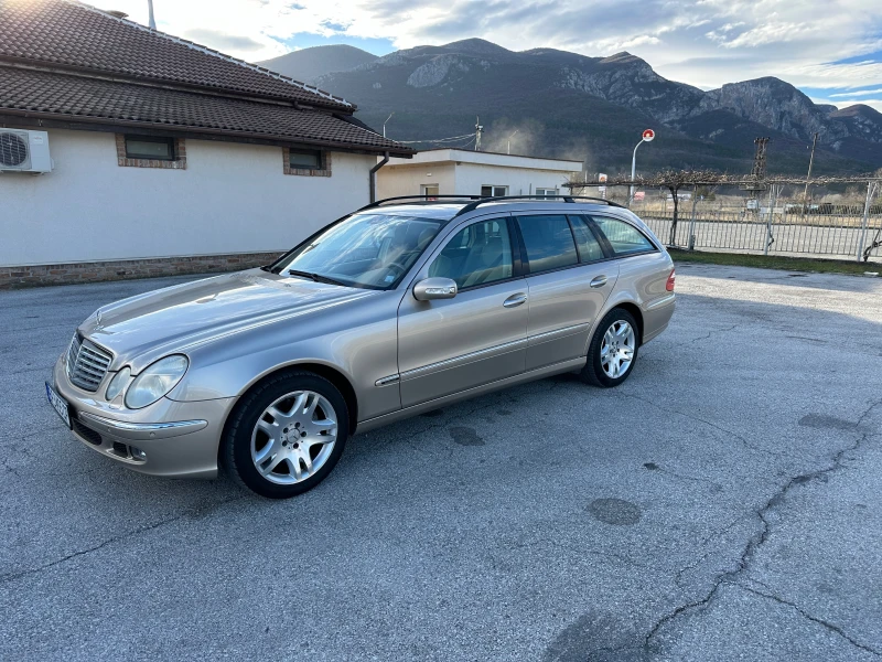 Mercedes-Benz E 500 Швейцария, снимка 1 - Автомобили и джипове - 48631440