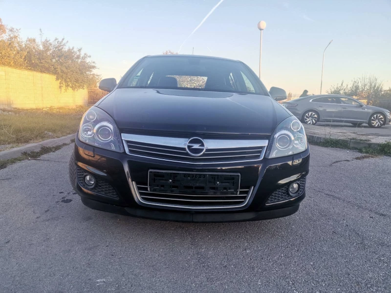 Opel Astra FACE/1.6i/ПЕРФЕКТЕН, снимка 2 - Автомобили и джипове - 48754193