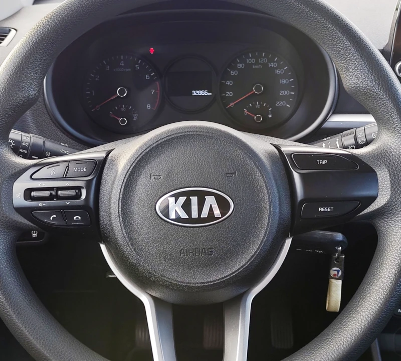 Kia Picanto 1.0i KAMERA, снимка 9 - Автомобили и джипове - 50450932