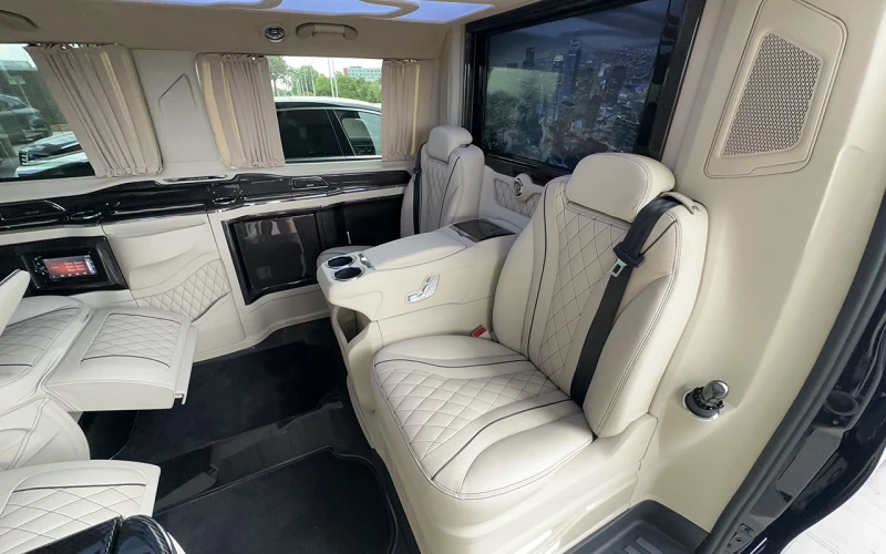 Mercedes-Benz V 300 d 4MATIC Long VIP, снимка 8 - Автомобили и джипове - 51406928