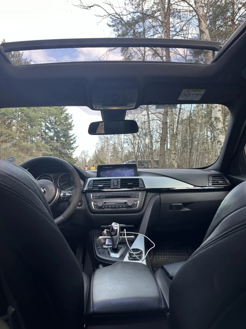 BMW 330 xDrive, снимка 14 - Автомобили и джипове - 52673053