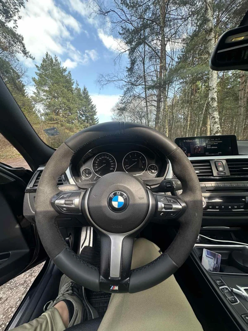 BMW 330 xDrive, снимка 11 - Автомобили и джипове - 52673053