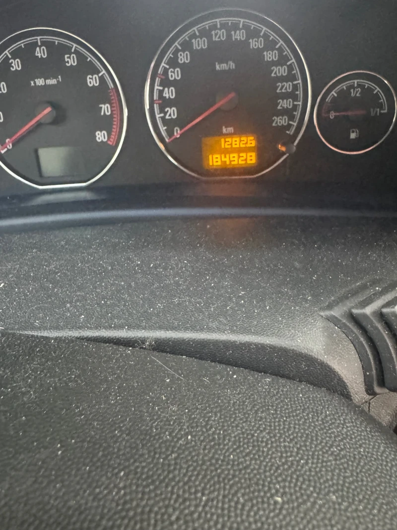 Opel Signum, снимка 7 - Автомобили и джипове - 51764336