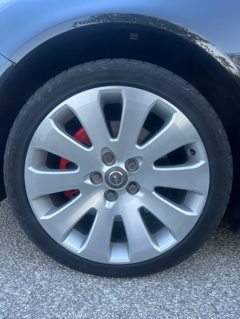 Opel Insignia 2.0 Turbo Sports-Tourer, снимка 17 - Автомобили и джипове - 51801341