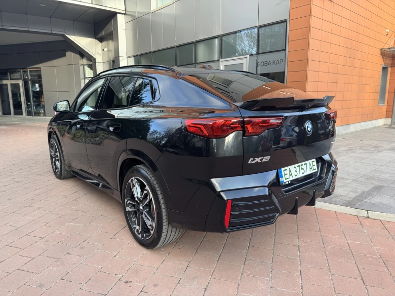 BMW iX2 eDrive20, снимка 7 - Автомобили и джипове - 52823912