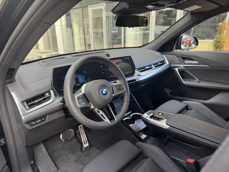 BMW iX2 eDrive20, снимка 10 - Автомобили и джипове - 52823912