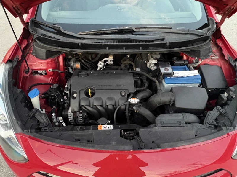 Hyundai I30 1.4 , снимка 11 - Автомобили и джипове - 52860614