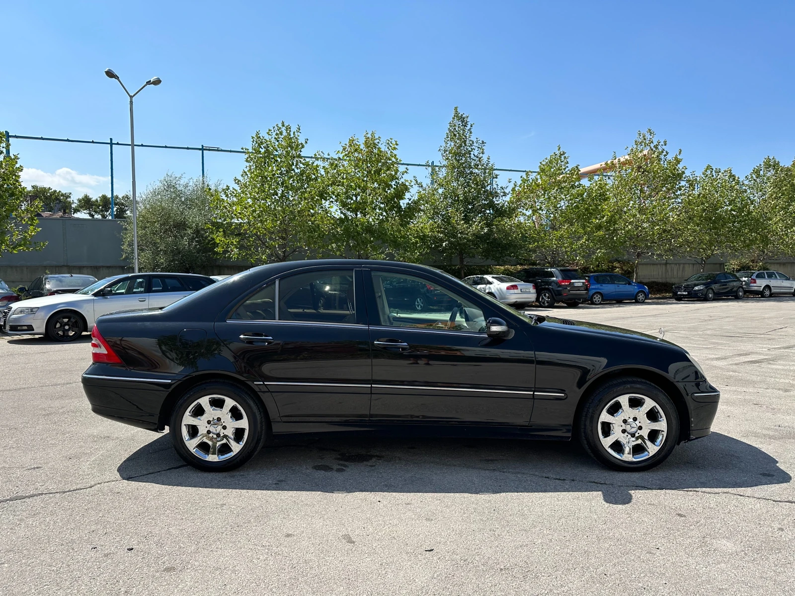 Mercedes-Benz C 240 i Автоматик - изображение 5