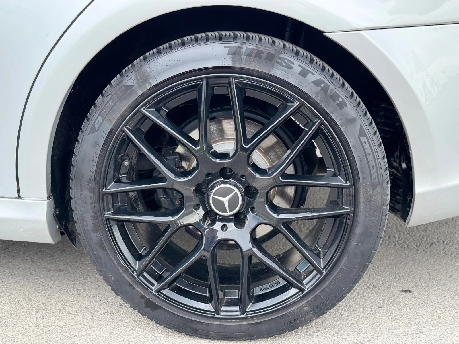 Mercedes-Benz CLS 320  - изображение 4