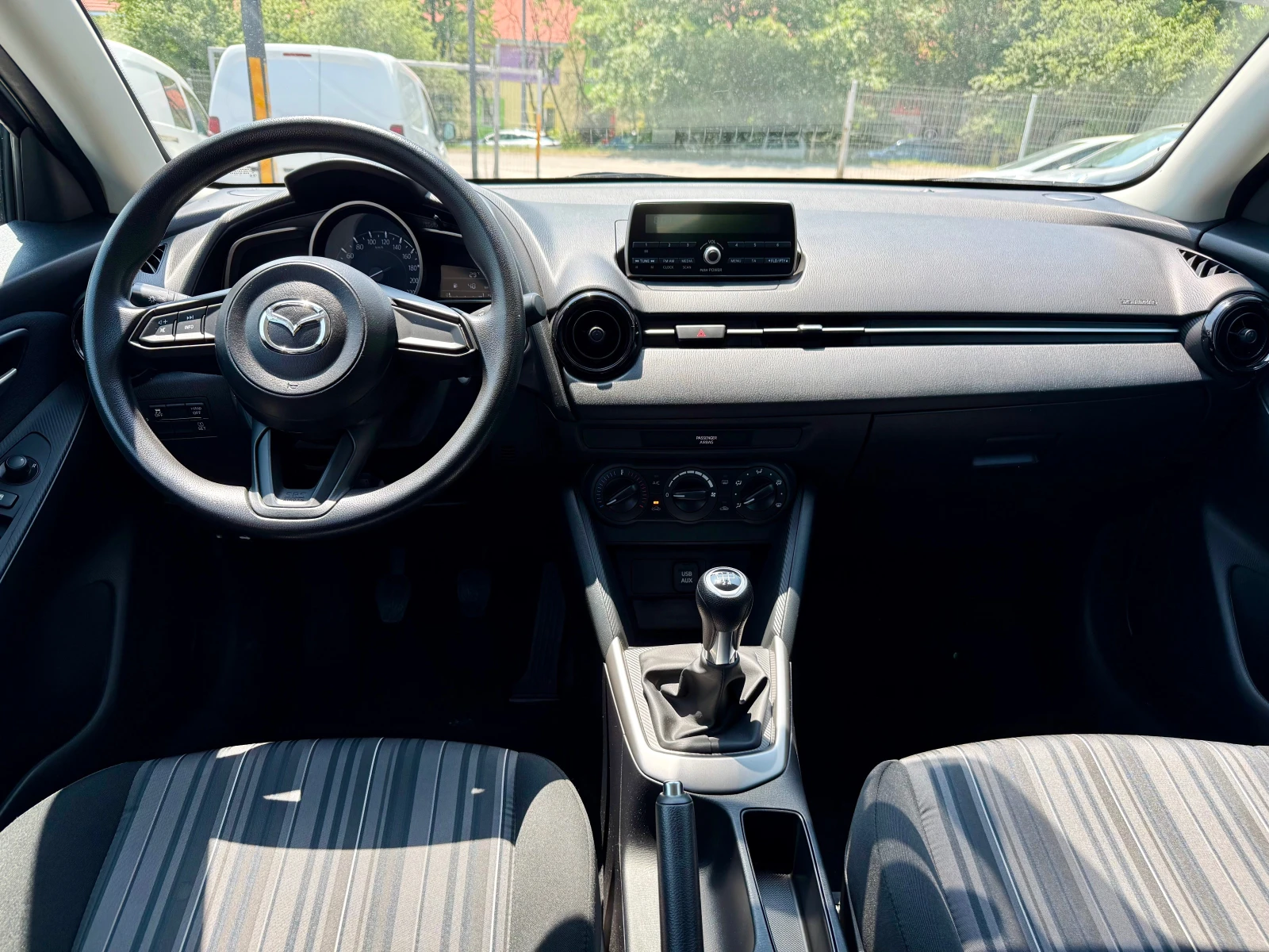 Mazda 2 SkyG - изображение 10