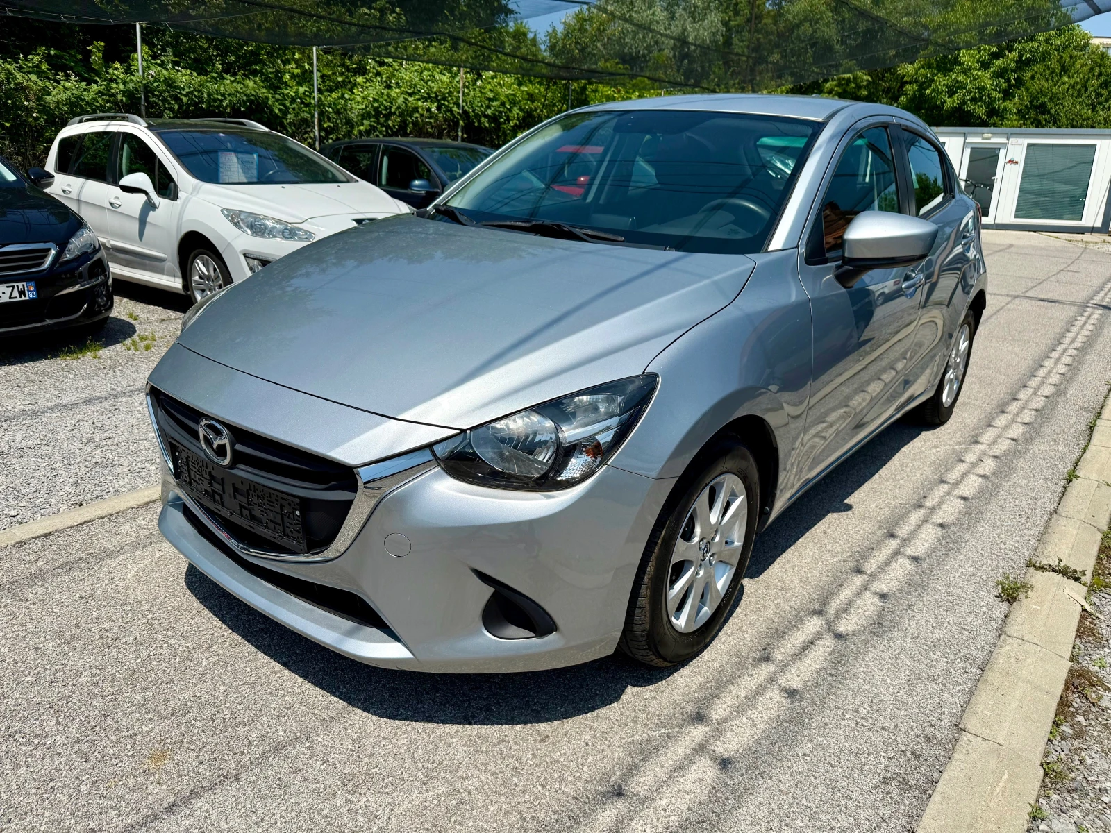 Mazda 2 SkyG - изображение 3