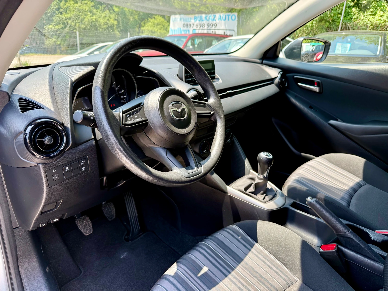 Mazda 2 SkyG - изображение 7