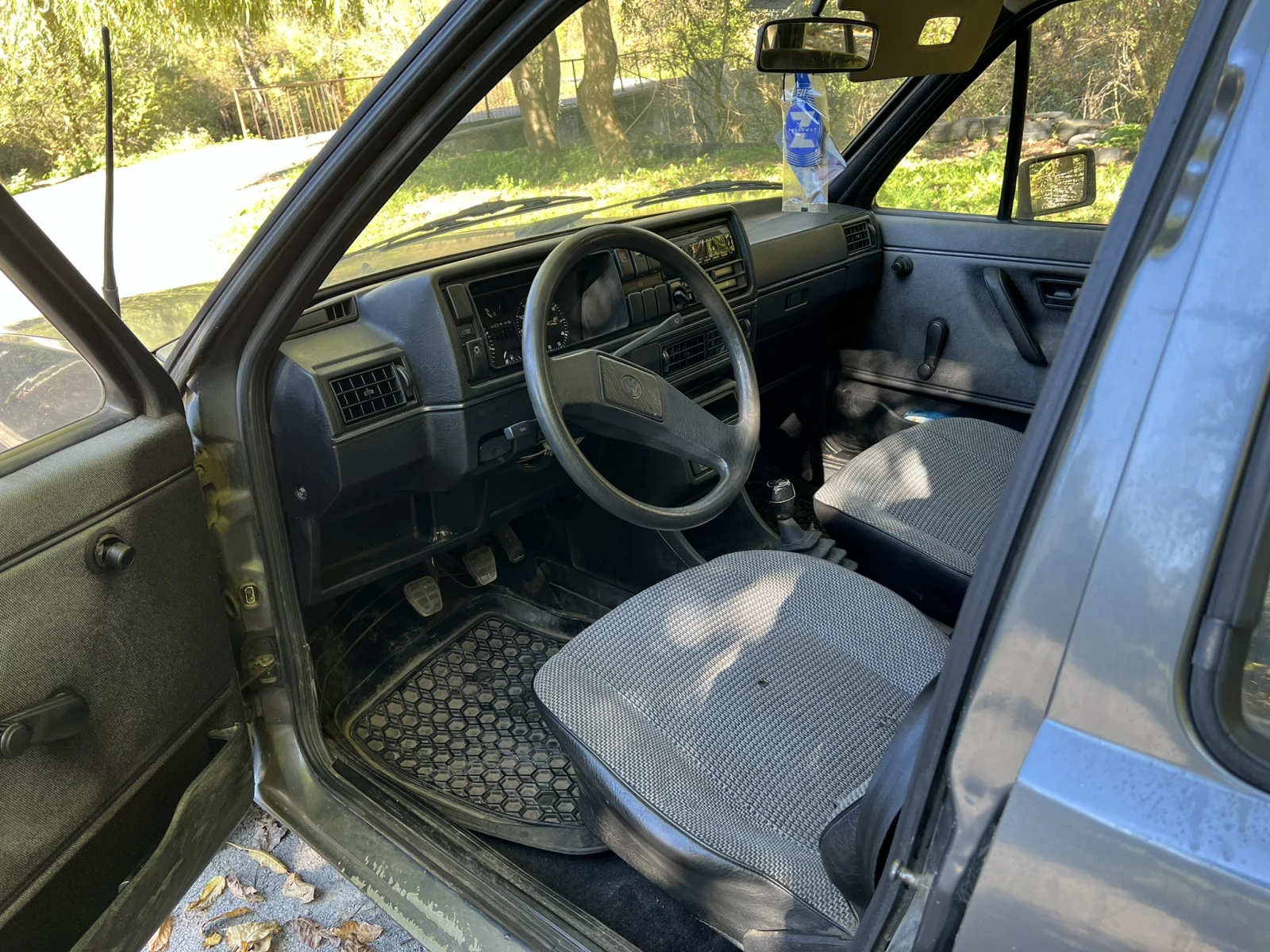 VW Jetta 1.6 D - изображение 7