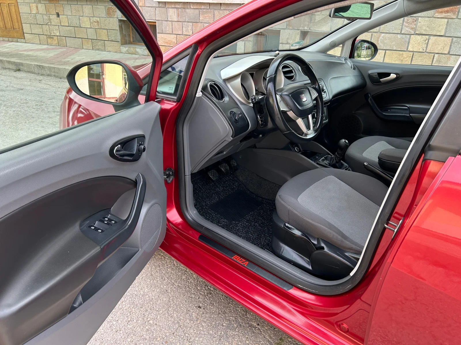Seat Ibiza 1.2TDI EURO 5 - изображение 8