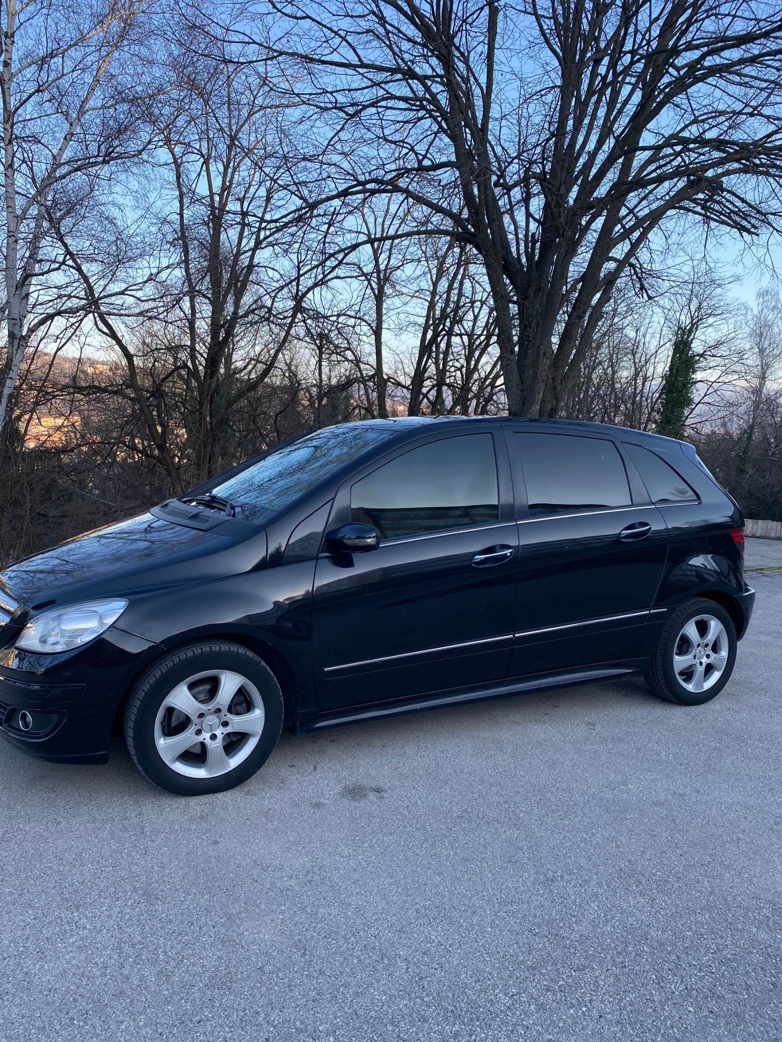 Mercedes-Benz B 180, снимка 5 - Автомобили и джипове - 53738521
