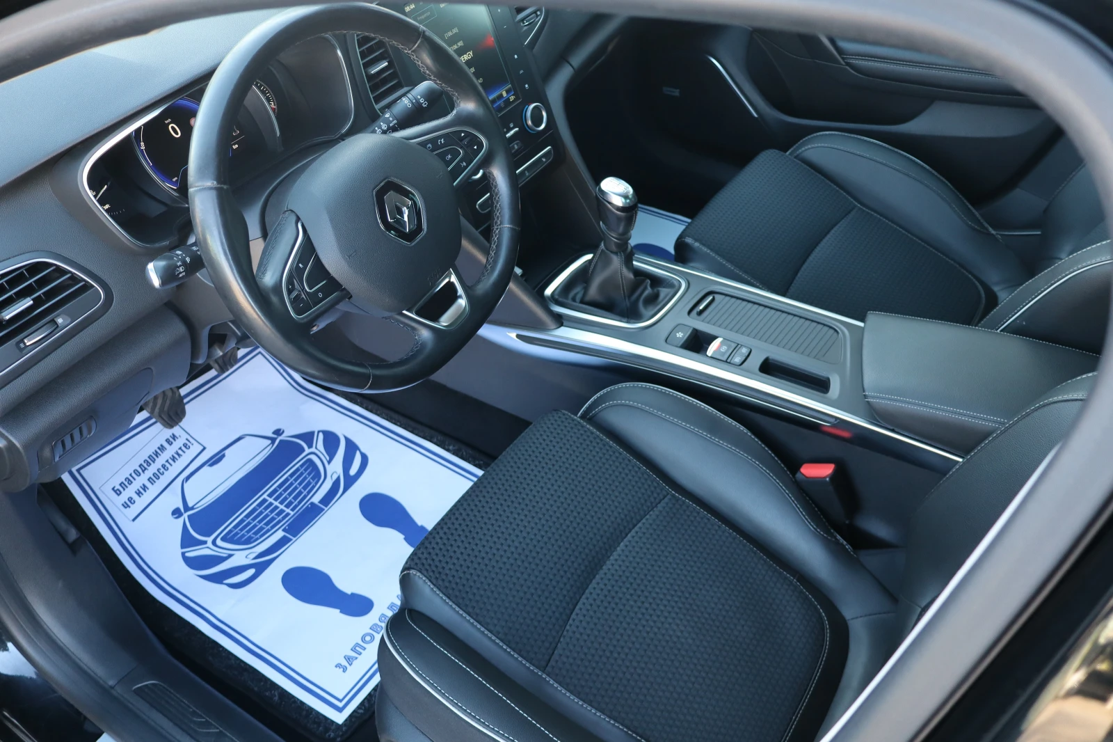 Renault Megane 1.2i* 125000km* TOP* , снимка 9 - Автомобили и джипове - 54135661