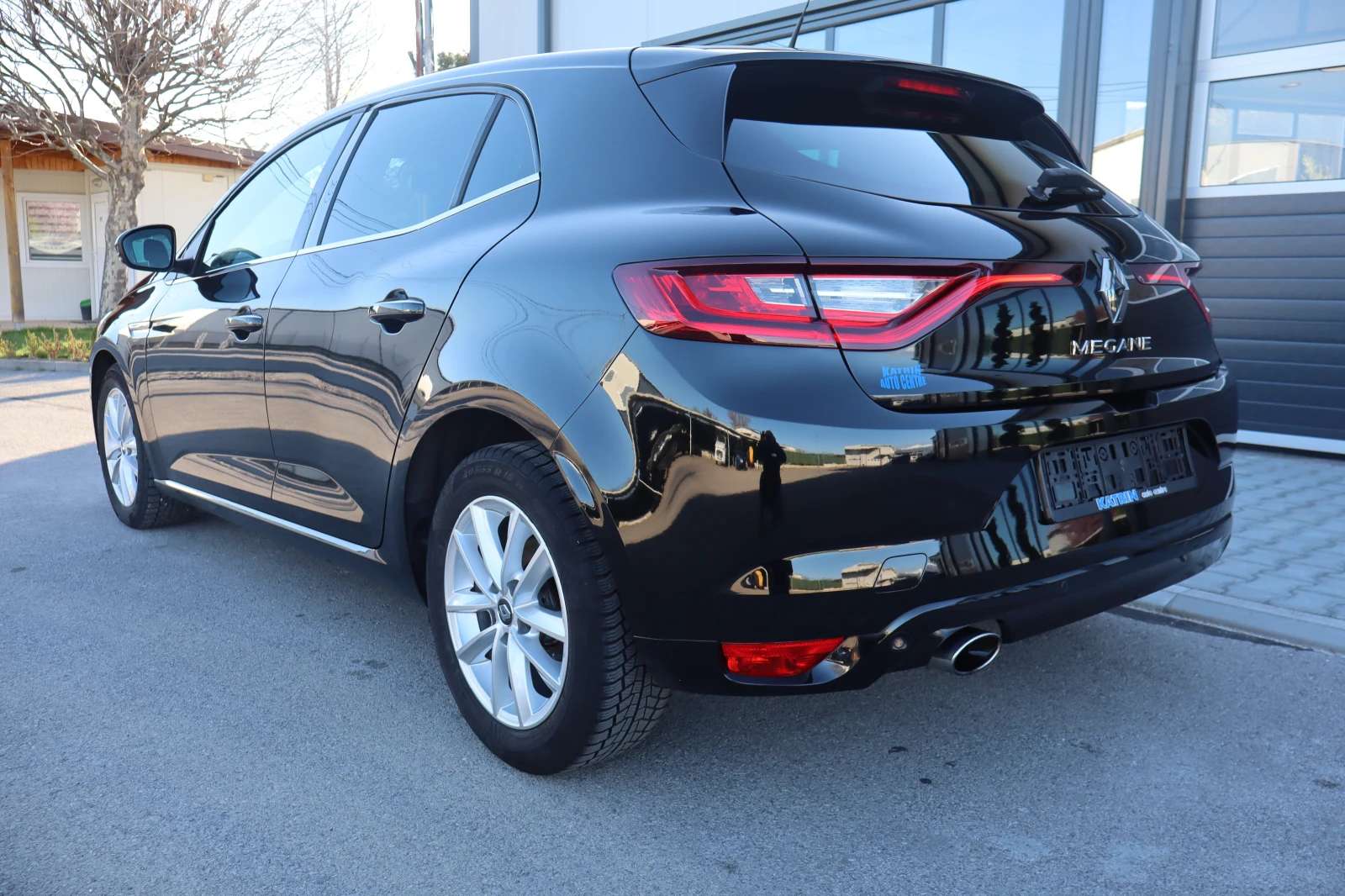 Renault Megane 1.2i* 125000km* TOP* , снимка 7 - Автомобили и джипове - 54135661