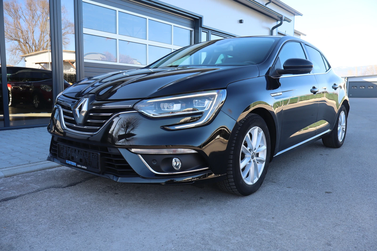 Renault Megane 1.2i* 125000km* TOP*  | Auto.bg — изображение 1