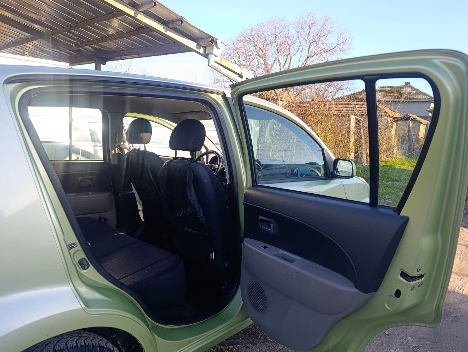 Daihatsu Sirion -, снимка 5 - Автомобили и джипове - 54150319