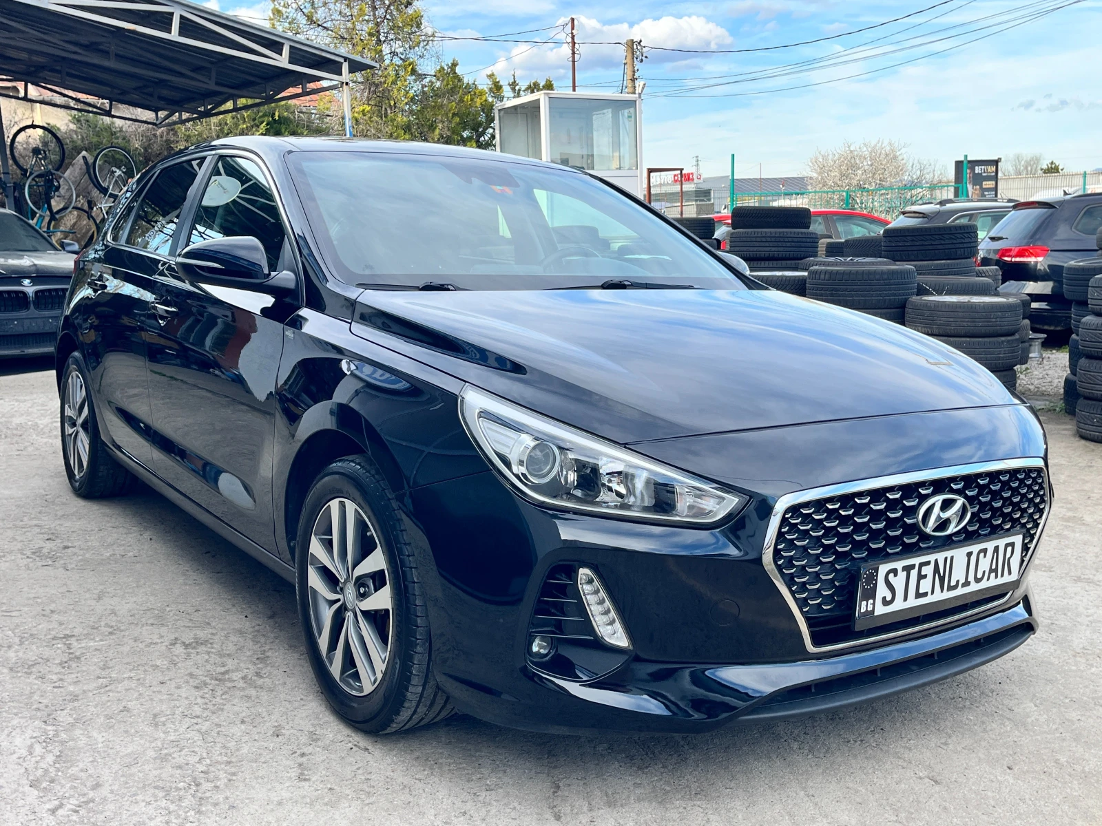 Hyundai I30 1.4i АВТОМАТИК, снимка 5 - Автомобили и джипове - 54185744