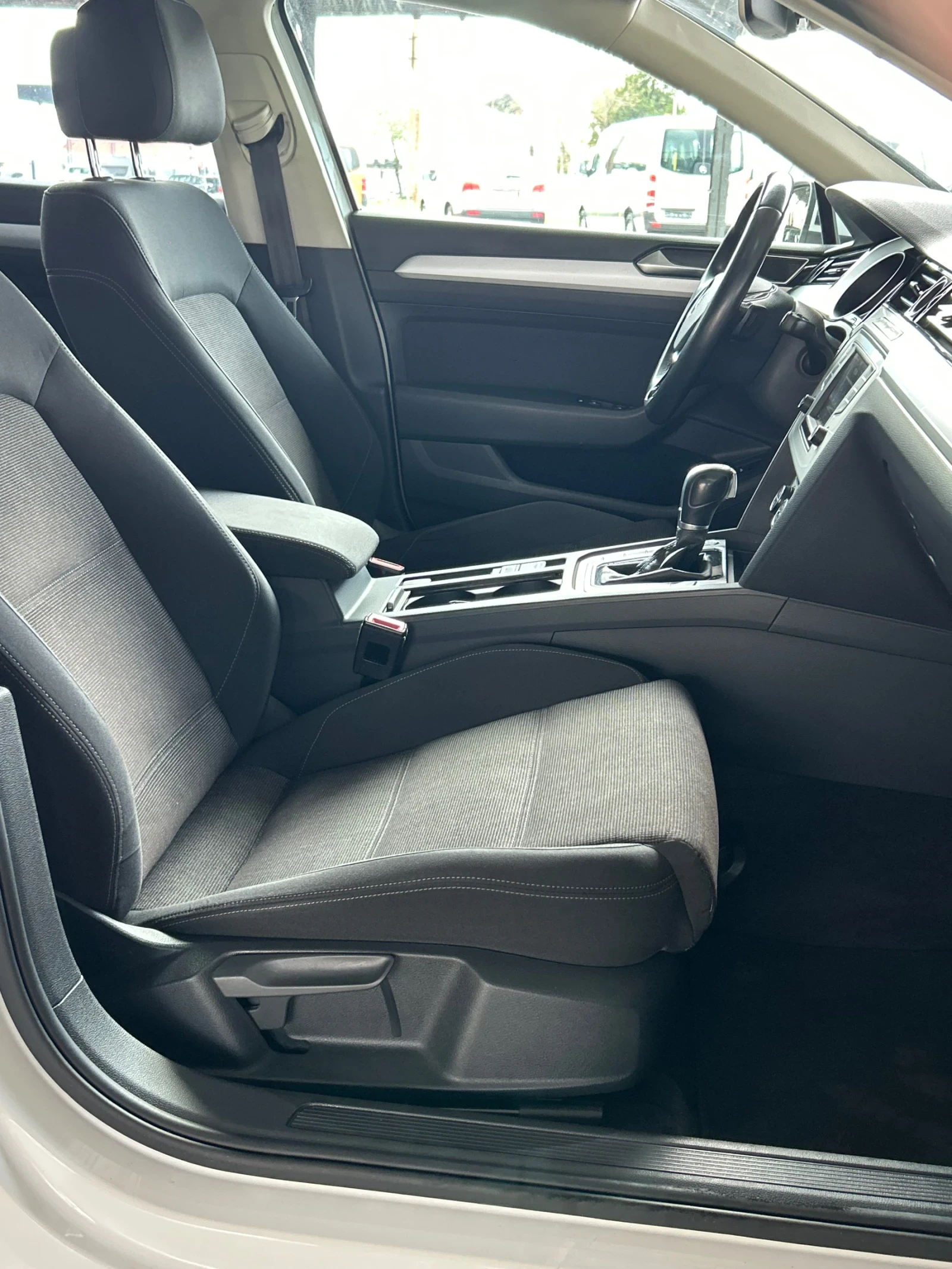 VW Passat 2.0TDI 150ps DSG Full Led ��� | Mobile.bg � ����������� 10