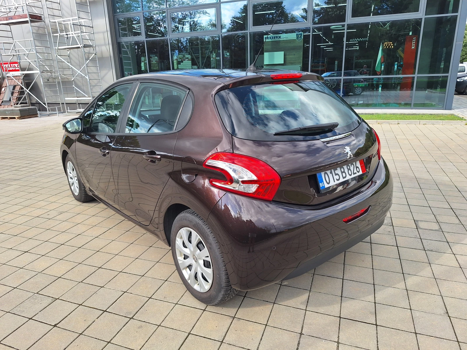 Peugeot 208 1.4HDI Euro5 Braun, снимка 9 - Автомобили и джипове - 54758839
