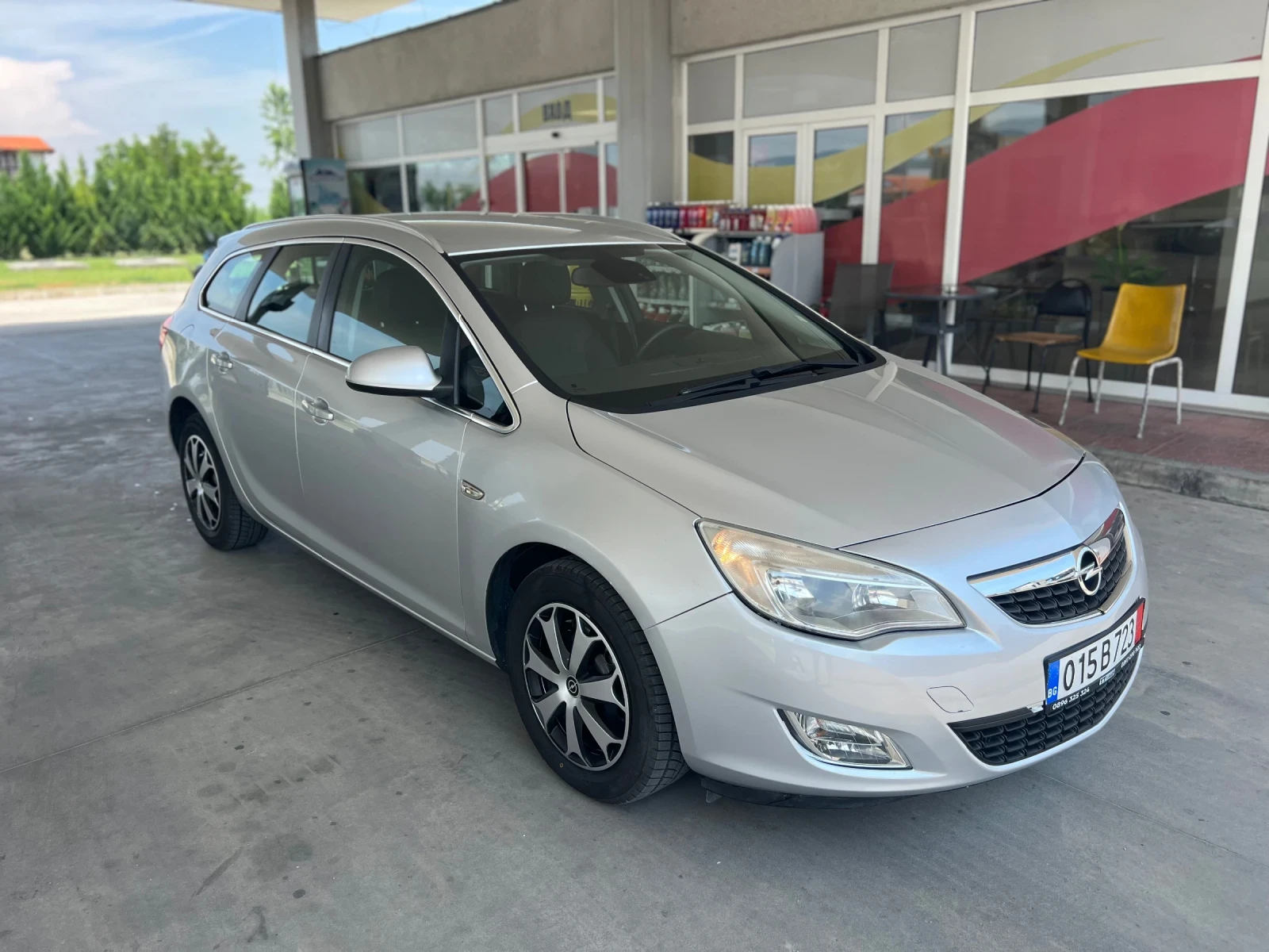 Opel Astra 1.7CDTI 125kc NAVI Италия, снимка 2 - Автомобили и джипове - 54801580