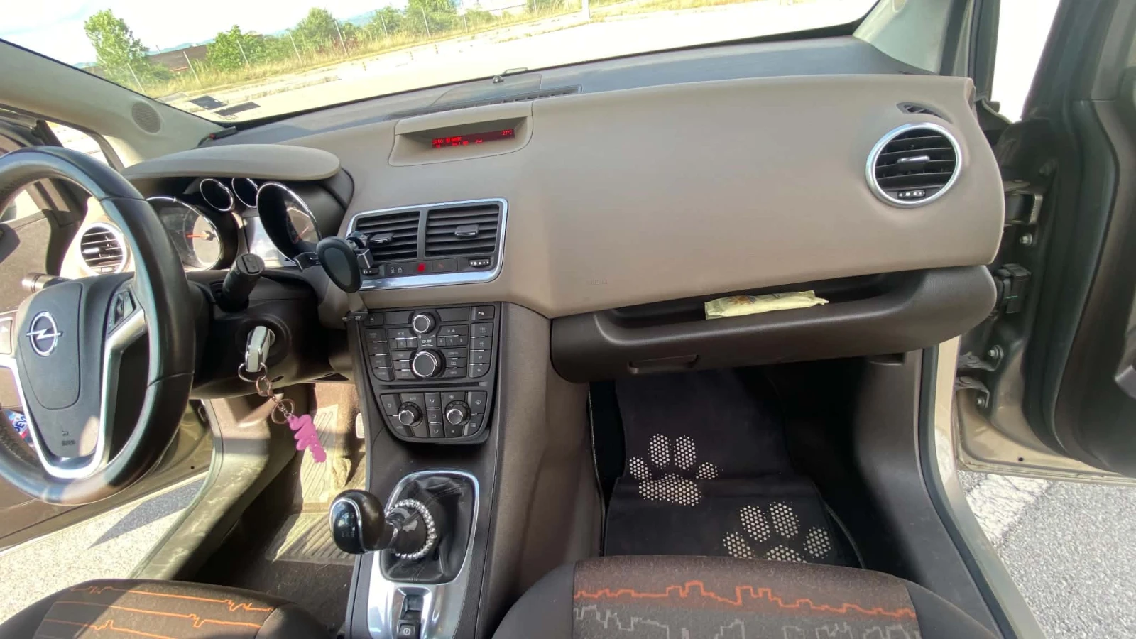 Opel Meriva 1.7 CDTI, снимка 8 - Автомобили и джипове - 55235376