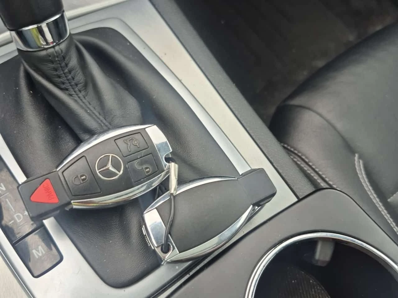 Mercedes-Benz E 350 AMG Line * Coupe * CARFAX * , снимка 9 - Автомобили и джипове - 55372324
