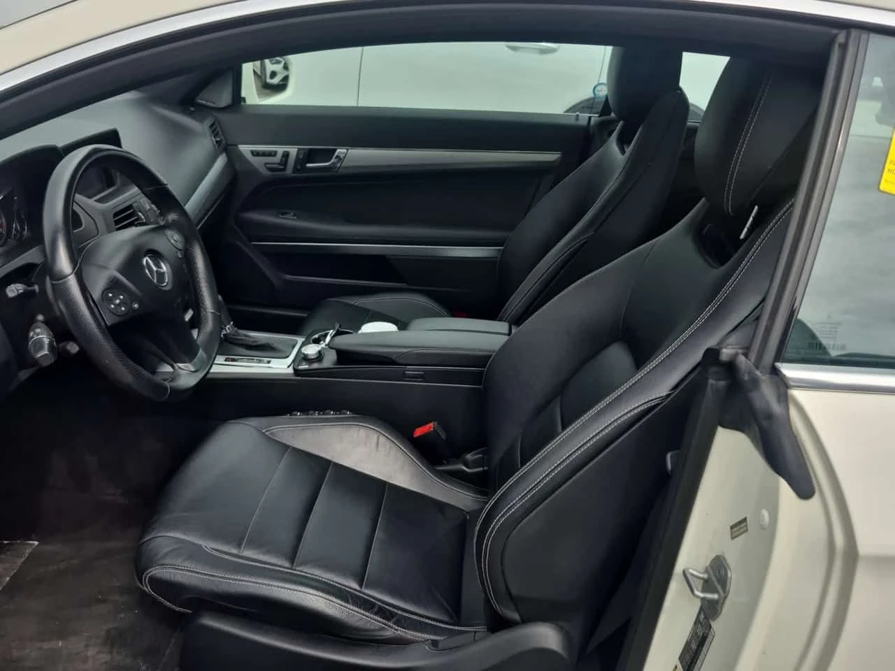Mercedes-Benz E 350 AMG Line * Coupe * CARFAX * , снимка 7 - Автомобили и джипове - 55372324