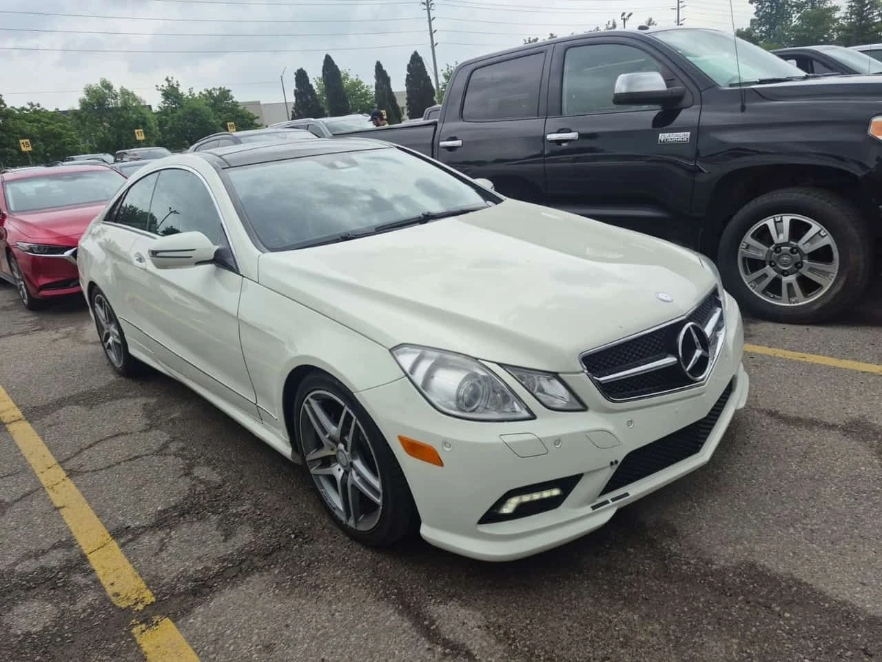 Mercedes-Benz E 350 AMG Line * Coupe * CARFAX * , снимка 2 - Автомобили и джипове - 55372324