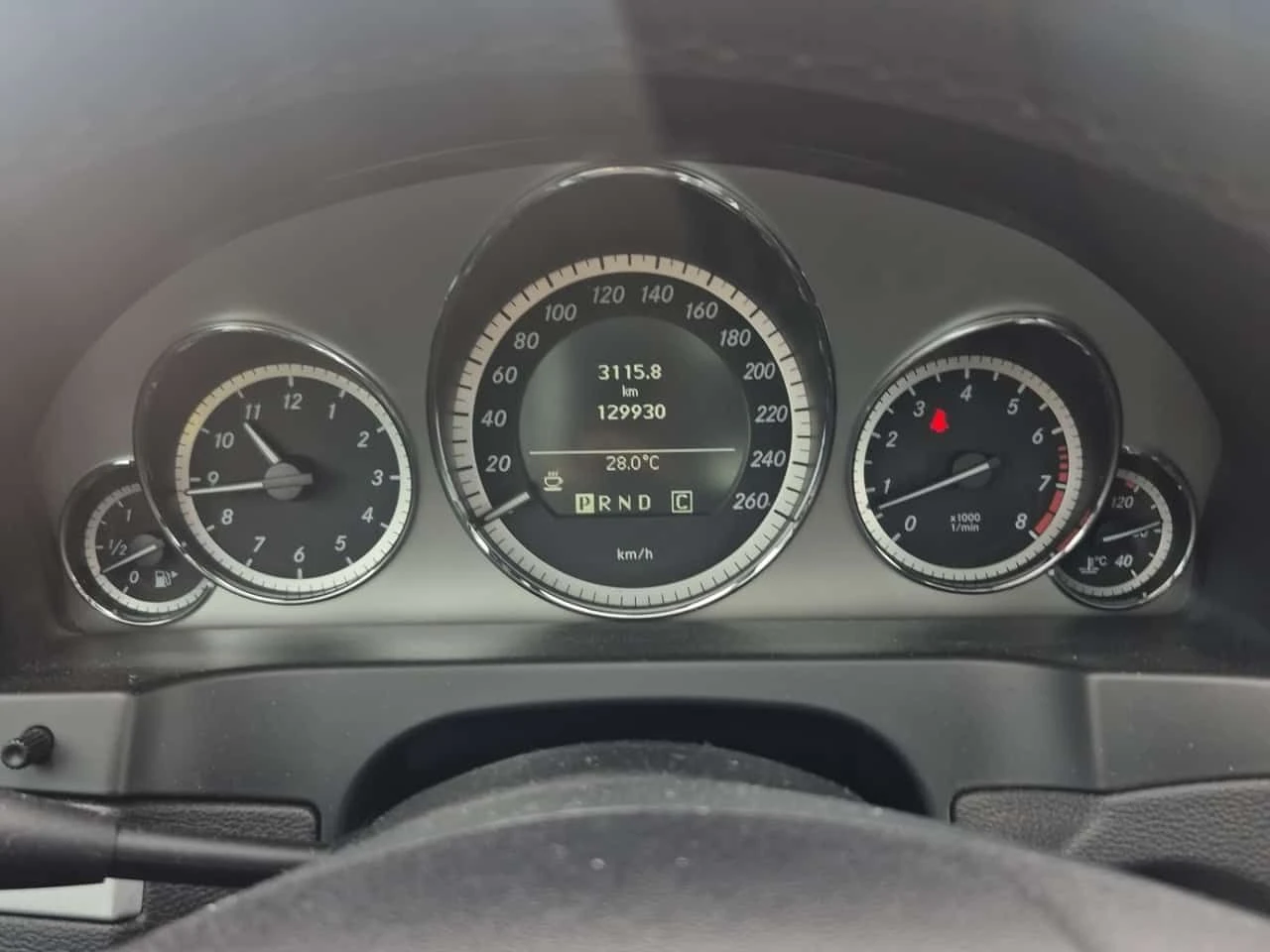 Mercedes-Benz E 350 AMG Line * Coupe * CARFAX * , снимка 6 - Автомобили и джипове - 55372324