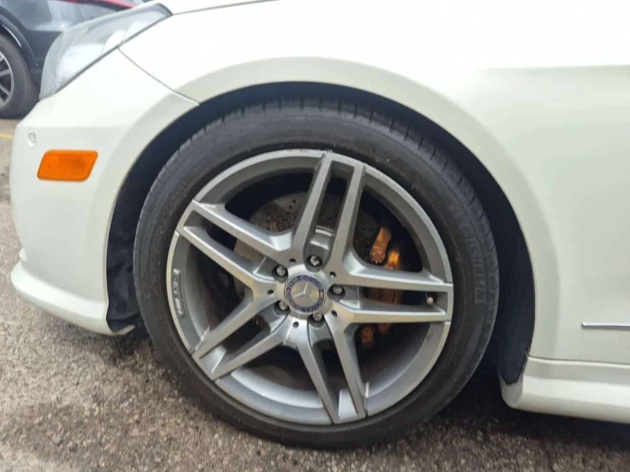 Mercedes-Benz E 350 AMG Line * Coupe * CARFAX * , снимка 14 - Автомобили и джипове - 55372324