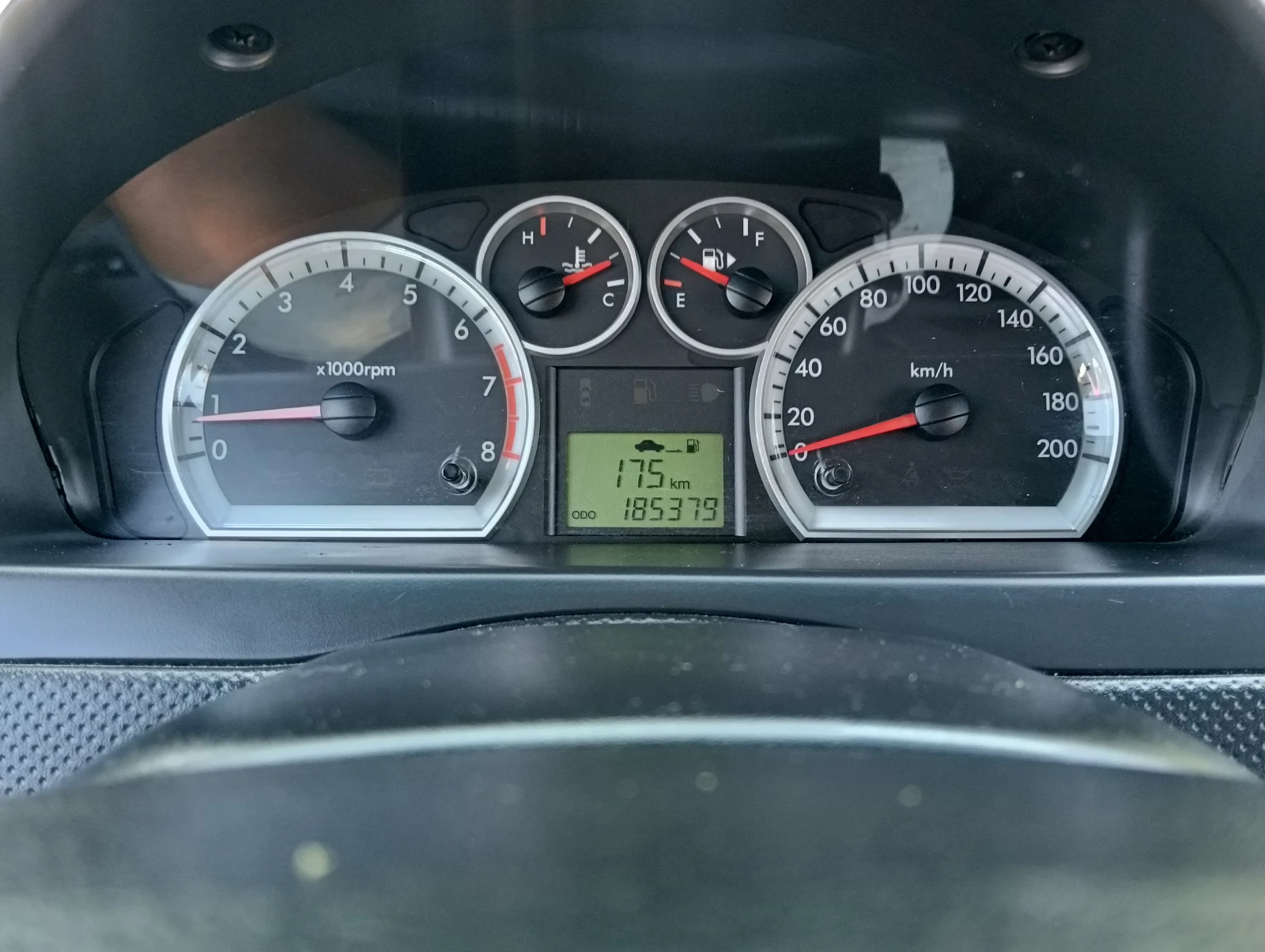 Chevrolet Aveo 1.2i, снимка 13 - Автомобили и джипове - 55789155