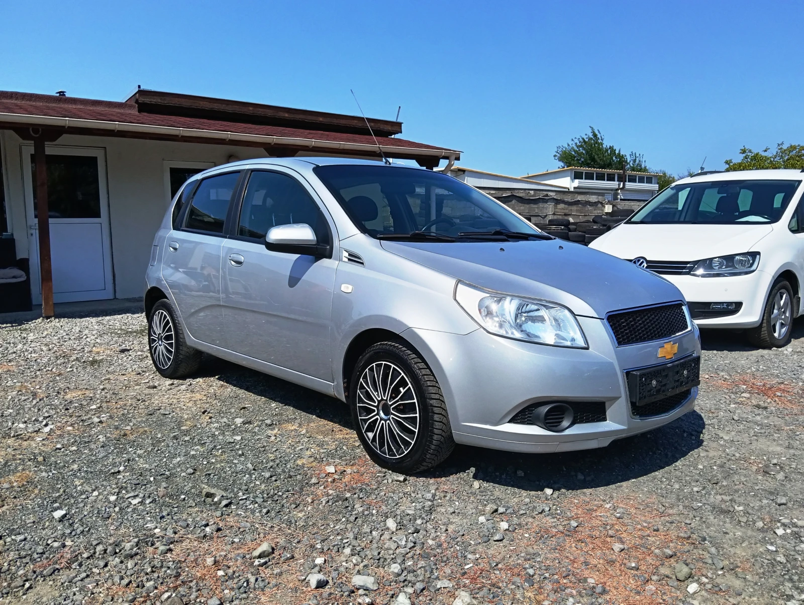 Chevrolet Aveo 1.2i, снимка 3 - Автомобили и джипове - 55789155