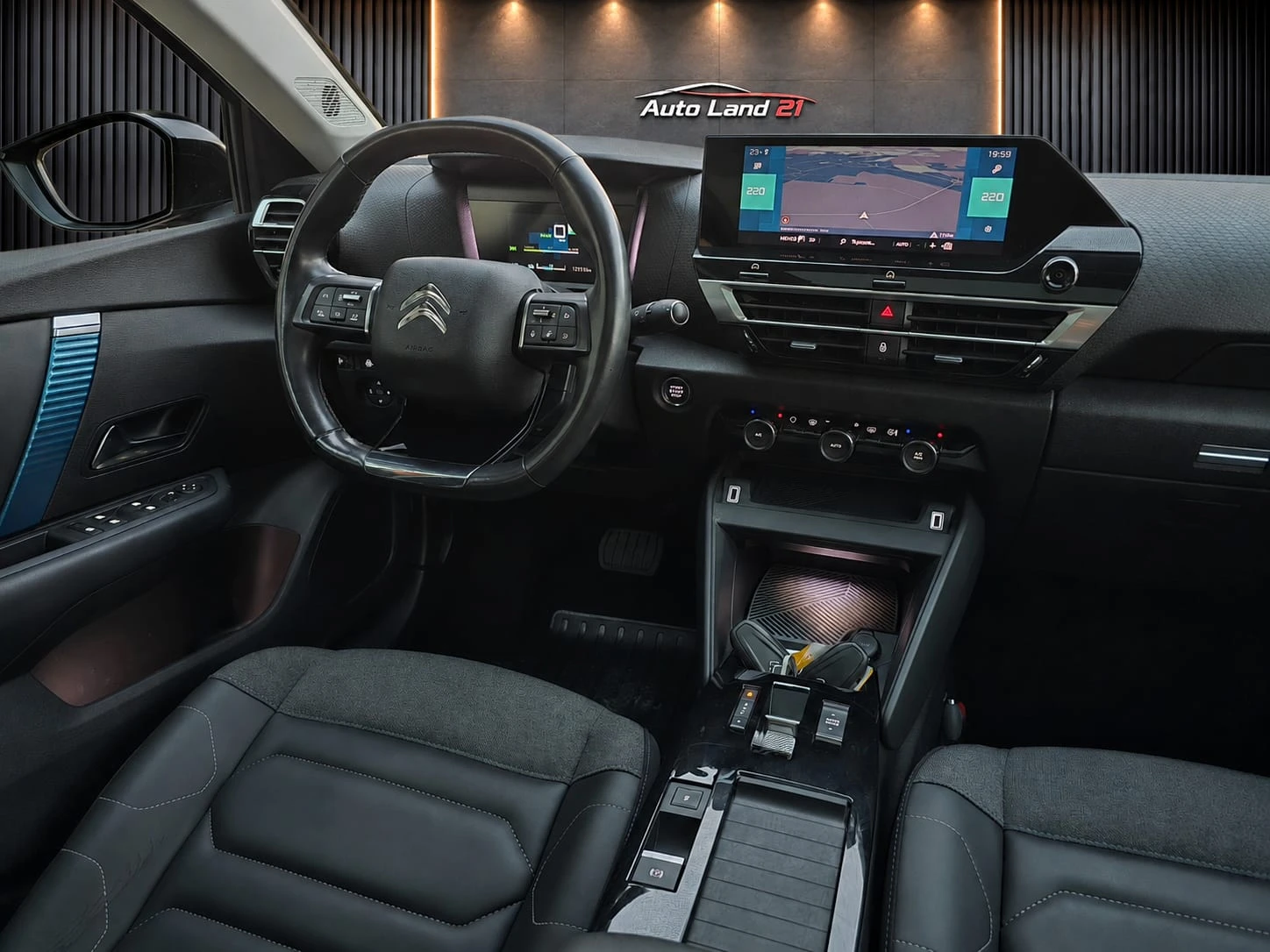 Citroen C4 EV* 136кс* 50kWh* Панорама* Кожа* Distronic* Full, снимка 14 - Автомобили и джипове - 55865915