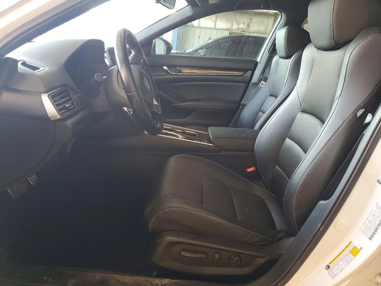 Honda Accord 1.5l Sport, снимка 7 - Автомобили и джипове - 56108404