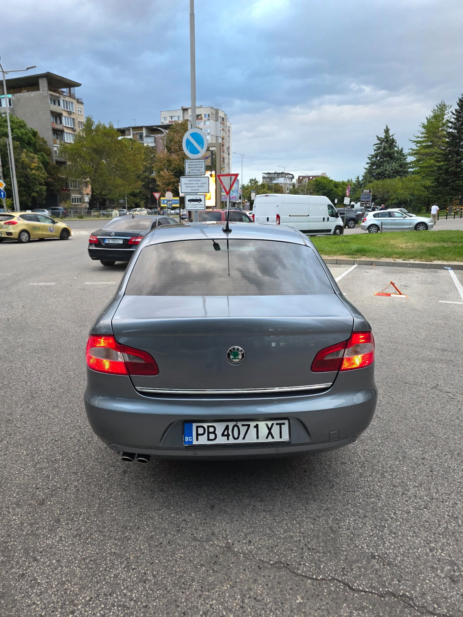 Skoda Superb, снимка 3 - Автомобили и джипове - 56224460