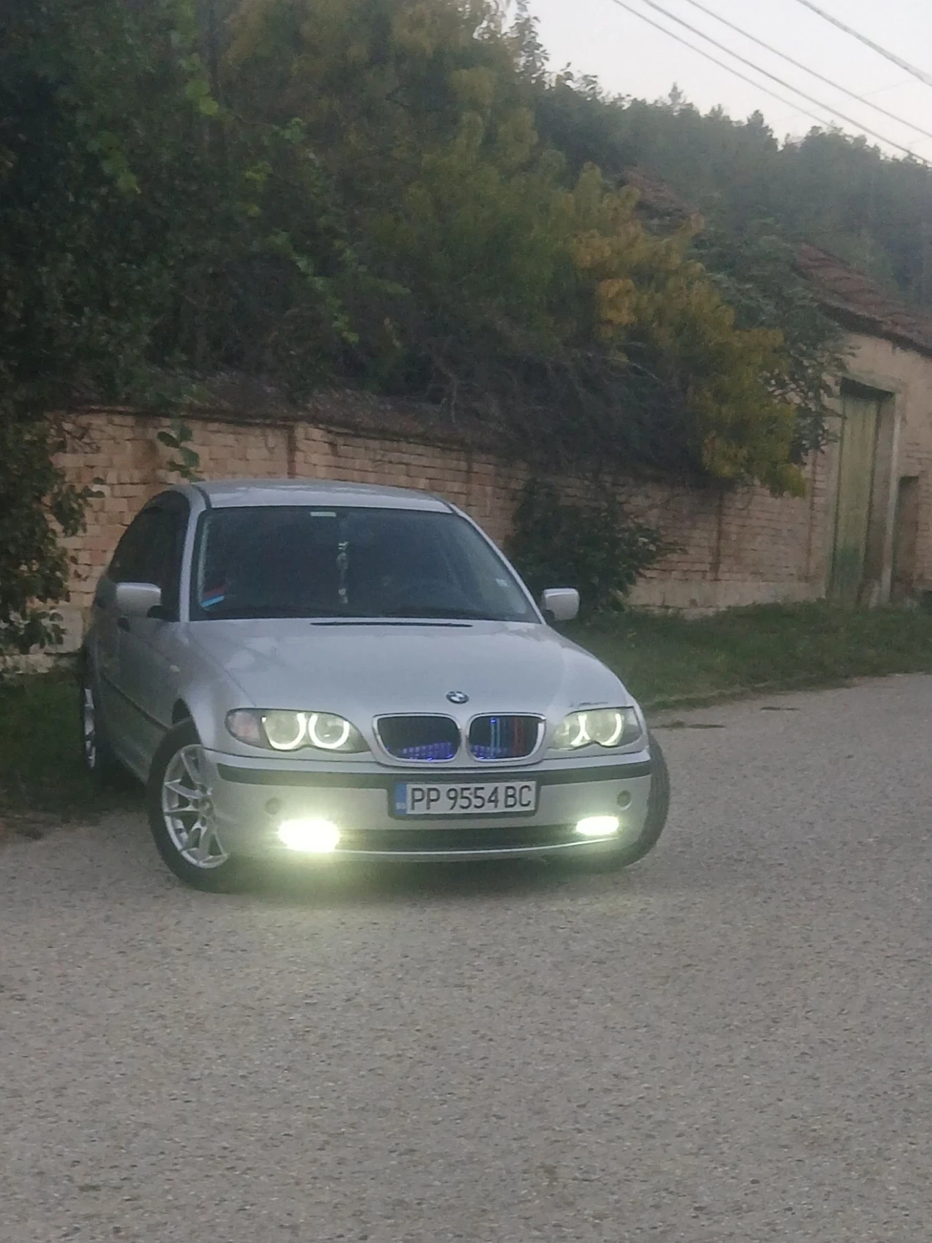 BMW 320