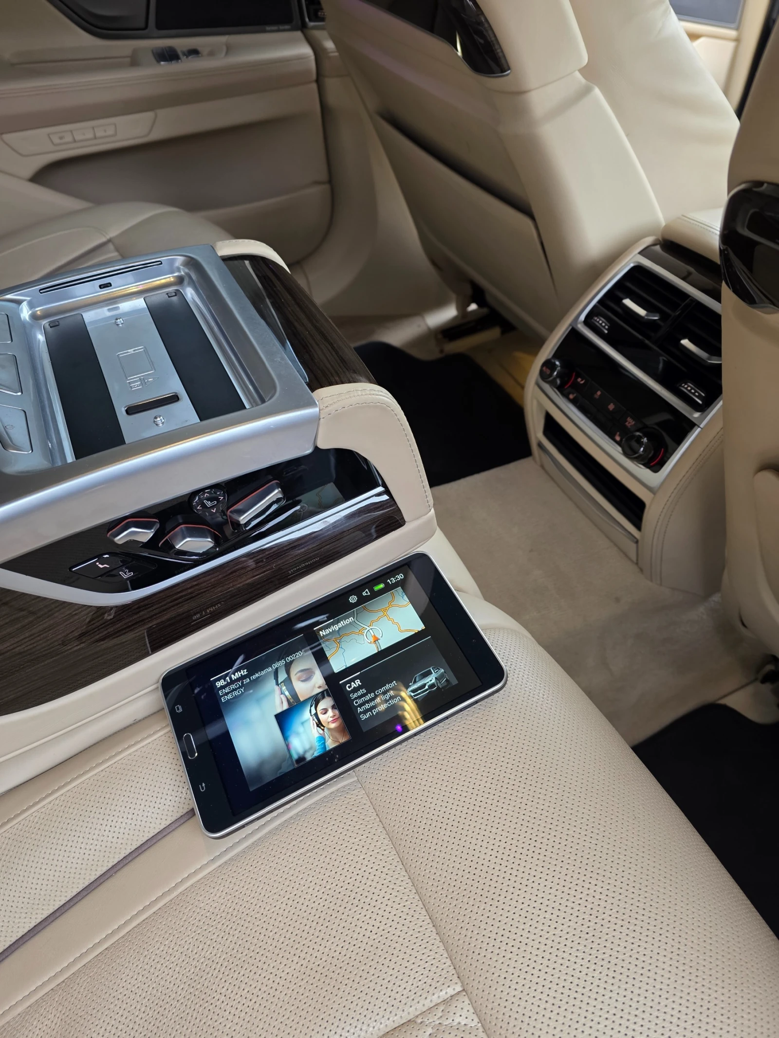 BMW 730 LCI X-drive, снимка 12 - Автомобили и джипове - 56328763