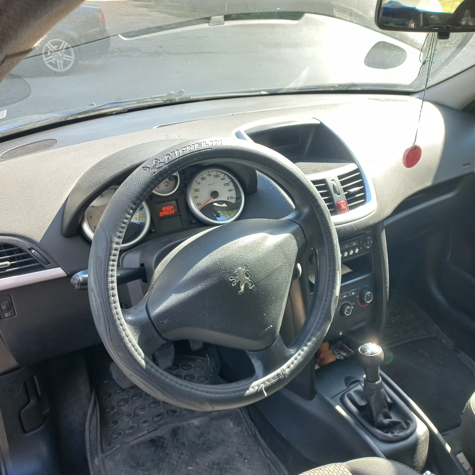 Peugeot 207, снимка 8 - Автомобили и джипове - 56607662