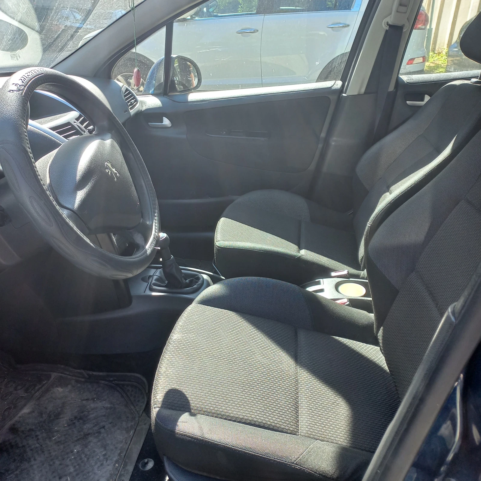 Peugeot 207, снимка 6 - Автомобили и джипове - 56607662