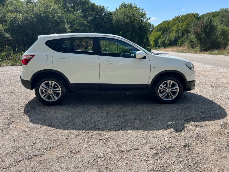 Nissan Qashqai 1.5 dci, снимка 6 - Автомобили и джипове - 46745207