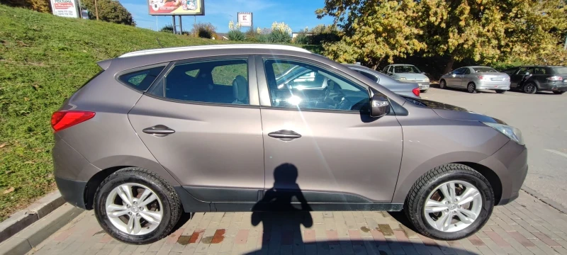 Hyundai IX35, снимка 3 - Автомобили и джипове - 47814387